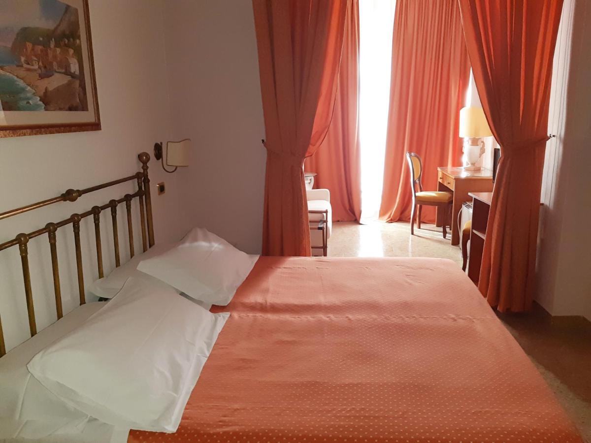 Andromaco Palace Hotel 타오르미나 외부 사진